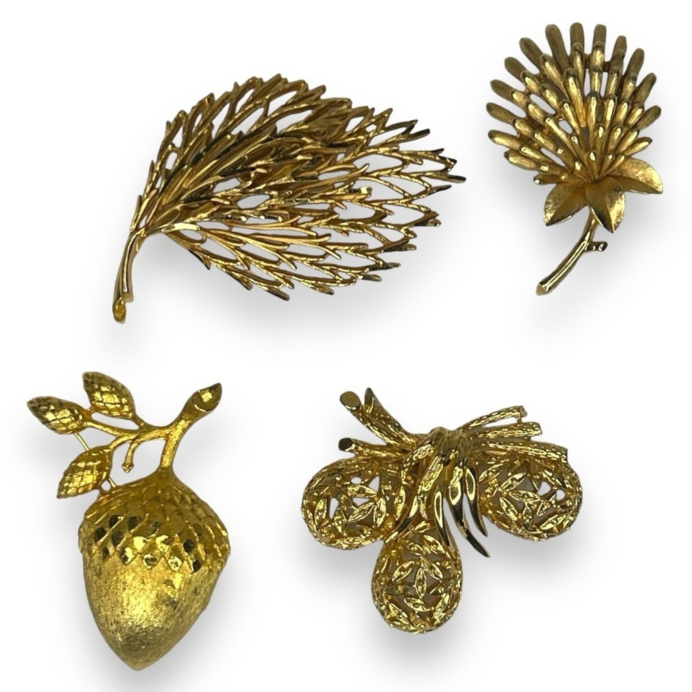 4 Vintage Gold Tone Botanical Pin Brooches Corocraft Mamselle Crown Trifari
